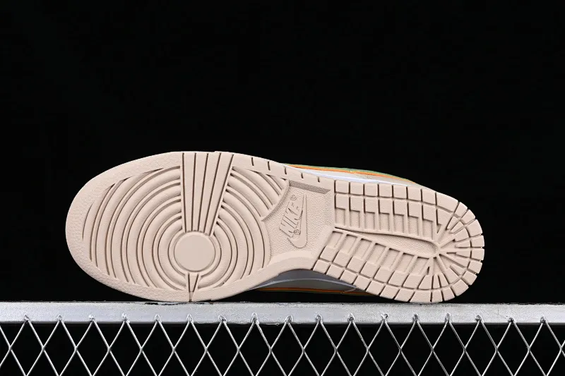 All categories Nk SB Dunk series Nk SB Dunk Low low-top sneakers Nk Dunk Low "Pale Ivory" dark and light ivory color matching SB low-top sports and leisure sneakers FQ6869-131
